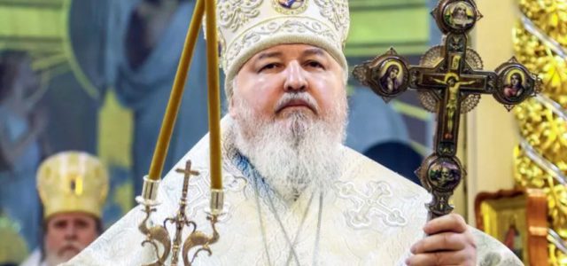 Атаман Терского казачьего войска, священник и бойцы бригады “Терек” поздравили с юбилеем Митрополита Кирилла