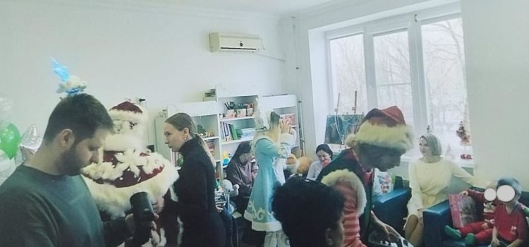 Благотворительную акцию провели казаки “Вольного казачества Кубани”