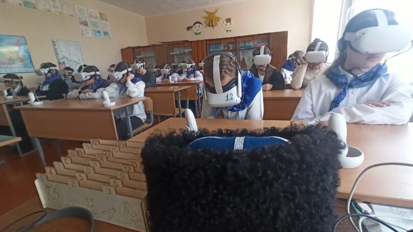 Терские казаки знакомят школьников ЛНР и Херсонской области с красотами России
