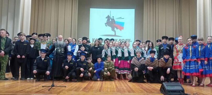 КАЗАЧЬЕМУ РОДУ НЕТ ПЕРЕВОДУ: в Коммаяке выбрали лучших казачат округа