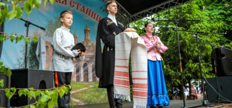 В  САНКТ-ПЕТЕРБУРГЕ ПРОШЕЛ ЕЖЕГОДНЫЙ БЛАГОТВОРИТЕЛЬНЫЙ ПРАЗДНИК-ФЕСТИВАЛЬ  КАЗАЧИЙ СОБОР