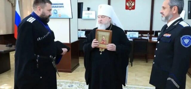 Митрополит Ставропольский и Невинномысский Кирилл благословил Антона Трушева на дальнейшую работу во благо Терского казачьего войска