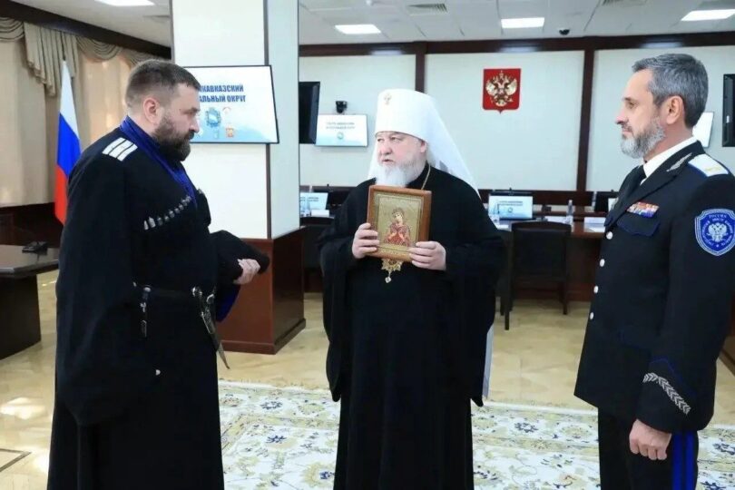 Митрополит Ставропольский и Невинномысский Кирилл благословил Антона Трушева на дальнейшую работу во благо Терского казачьего войска