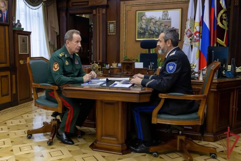 В Москве состоялась рабочая встреча директора Росгвардии Виктора Золотова и атамана Всероссийского казачьего общества Виталия Кузнецова.