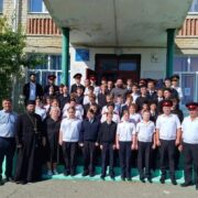 Невинномысские казачата встретились с временно исполяющим обязанности войскового атамана